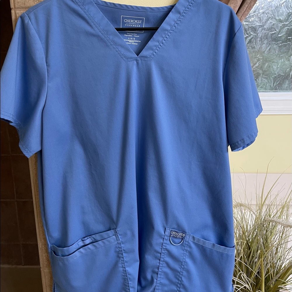 Scrub top - Picture 3 of 3
